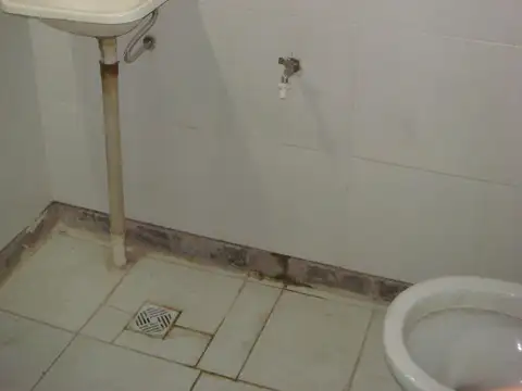 Local en Alquiler en Liniers, $ 1.800.000
