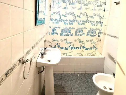 Depto Tipo Casa en Alquiler 45 años