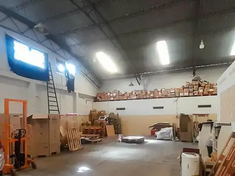 Villa Ballester- VENTA  NUEVO VALOR - GALPON CON DEPOSITO Y