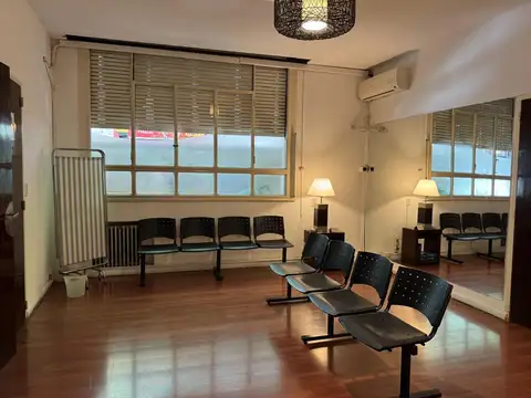 Oficinas en Venta en PB con Ingreso Independiente – 176M2-  Recoleta- Capital Federal