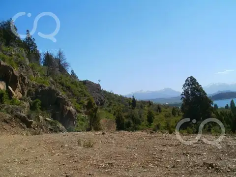 Terreno en Venta 87  mts Frente