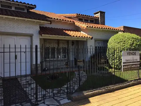 Sarmiento 726