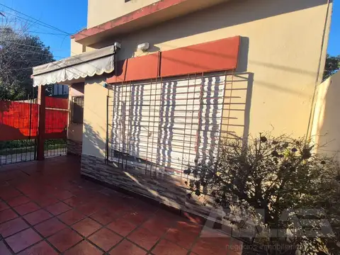Depto Tipo Casa en Alquiler de 4 ambientes
