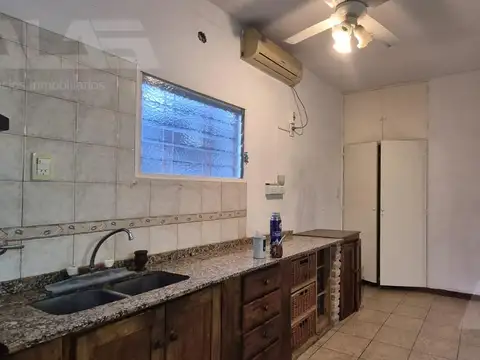 Depto Tipo Casa en Alquiler en Ituzaingo, $ 850.000