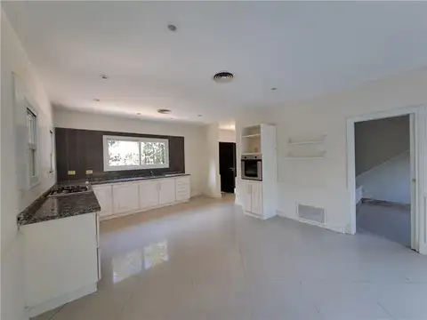Casa en Alquiler en Ezeiza, USD 1.700