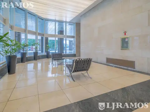 Oficina en Alquiler al Norte