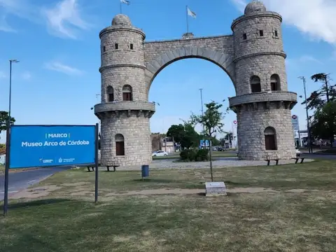 VENTA LOTE CERCA ARCO DE CORDOBA 