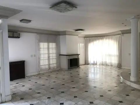 Casa en Alquiler 51 años