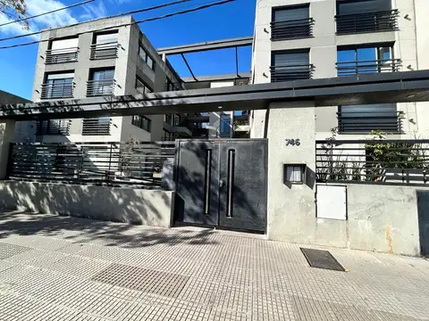 departamento tres ambientes en alquiler mariano moreno  746