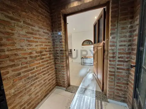 Piaggio 200, Piso 0