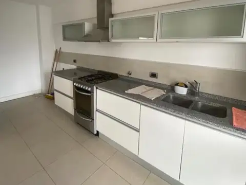 Departamento 4 ambientes con 3 baños
