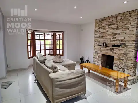 Casa en venta 5 ambientes Country Maschwitz Club