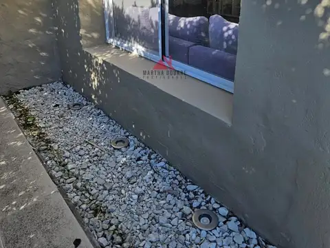 Casa 4 ambientes con 1 baño