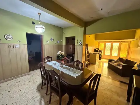 Sanchez Bustamante 1300