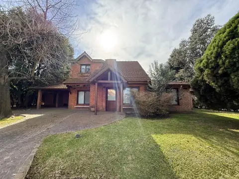 Casa de 5 Ambientes en Venta