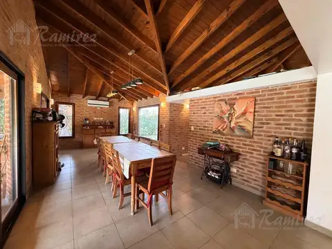 Casa en Venta con 1 cochera