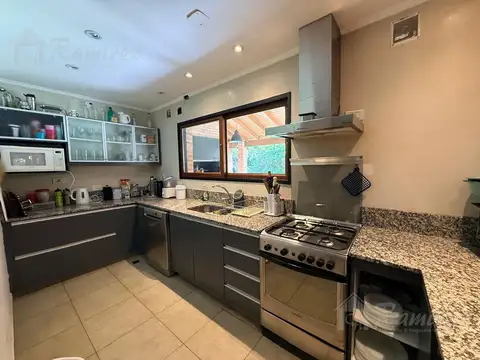 Casa de 5 Ambientes en Venta