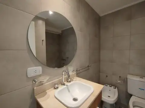Warnes 1118 , Piso 2
