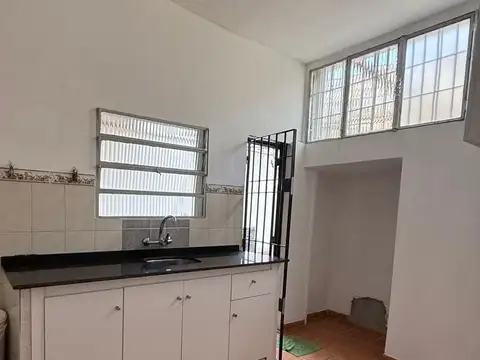 Casa en Alquiler en Villa Española , $U 27.500
