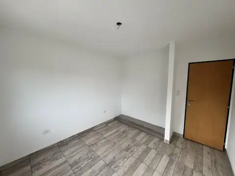 Departamento en Venta en Villa Luzuriaga, USD 75.000