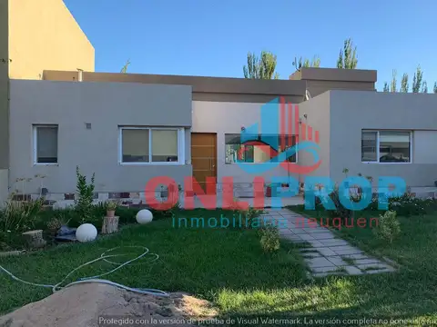 Casa 6 ambientes con 2 baños