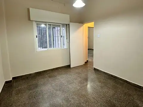 Depto Tipo Casa 3 ambientes con 1 baño