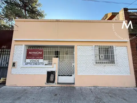 APTO CRÉDITO - Casa de 3 ambientes en lote de 6,8x20m con patio y parrilla - Villa Ballester