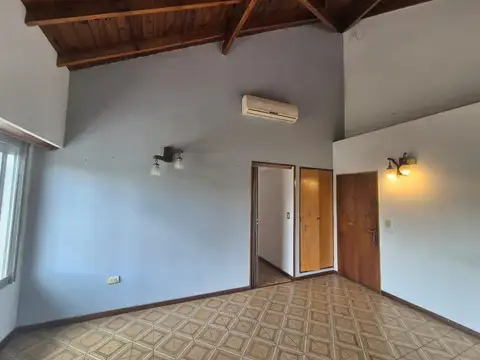 Depto Tipo Casa en Venta 60 años