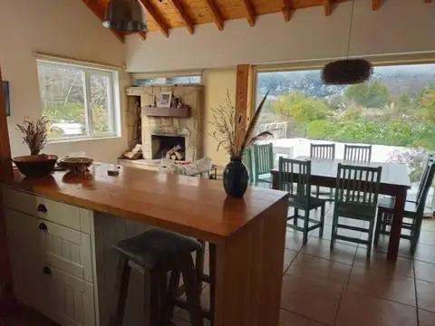 Re/max 7 lagos vende casa campestre en vega chica