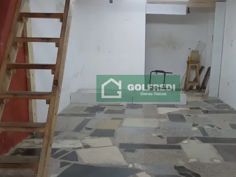 Local en Alquiler Via Púb.