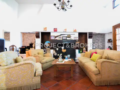 Casa en Venta de 5 dormitorios