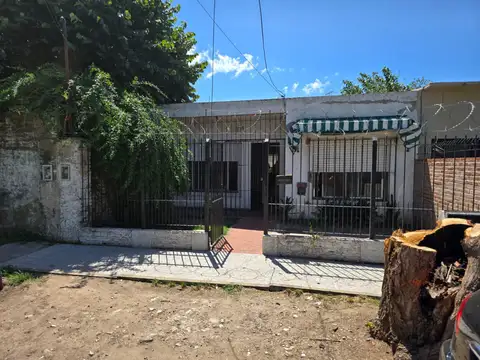 JOSE C. PAZ- CASA Y DEPTO