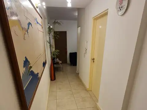 Membrillar 100, Piso 1