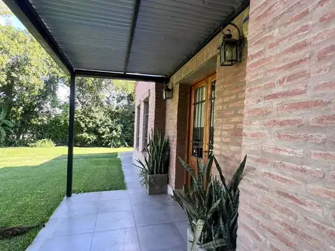 VENTA CASA 3 DORMITORIOS+PILETA VILLA ALLENDE CBA