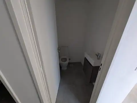 Oficina en Alquiler al Norte