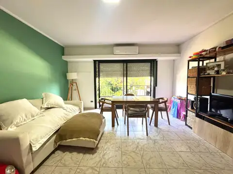 PH 3 amb. céntrico con balcón y terraza propia