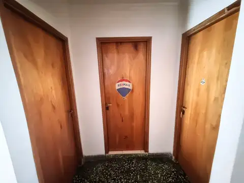 Depto Tipo Casa 5 ambientes con 2 baños
