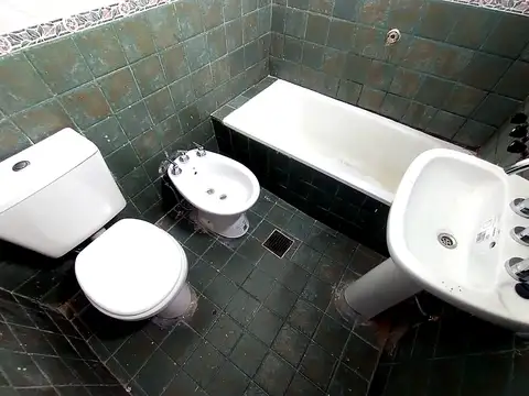 4 ambientes con bajas expensas. Oportunidad en Balvanera !