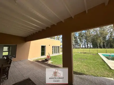 Casa 4 ambientes con 3 baños