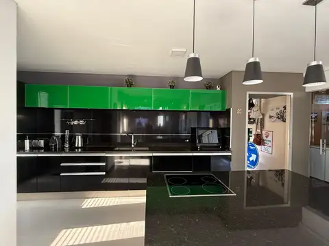 Casa en Alquiler de 3 dormitorios