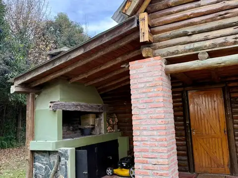 VENTA COMPLEJO DE 2 CABAÑAS C/ PILETA LOS REARTES