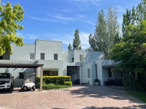 Venta casa Bs As Golf Country Club, Bella Vista