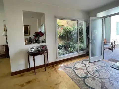 Casa 7 ambientes con 4 baños