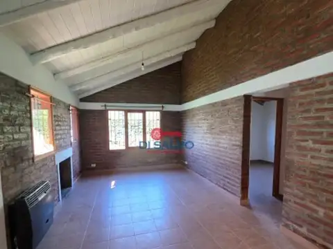 Casa y departamento en Barrio Abedules