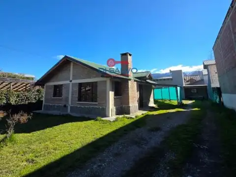 Casa y departamento en Barrio Abedules