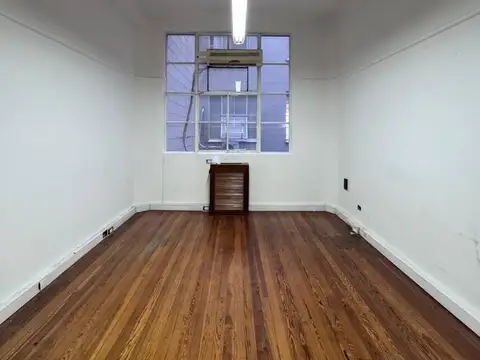 Oficina en Alquiler 102 años