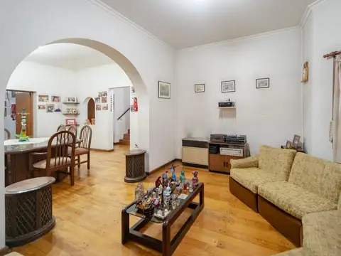 Casa en Venta con 1 cochera