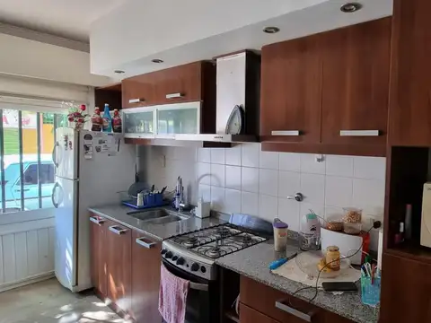Depto Tipo Casa en Venta 40 años