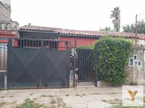 Casa en venta - 3 Dormitorios 1 Baño - Cochera - 185Mts2 - Villa La Rana, General San Martín