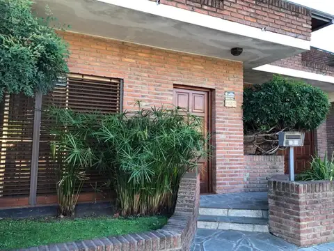 Casa  en Venta ubicado en Quilmes Oeste, Quilmes, G.B.A. Zona Sur - SVN0114_LP583899_1